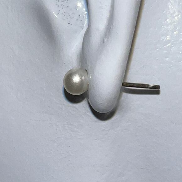 Elegant White Faux Pearl Post Earrings - Classic & Timeless Design - Picture 5 of 6
